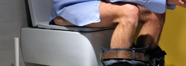 Причины и лечения стула с кровью при дефекации у мужчин