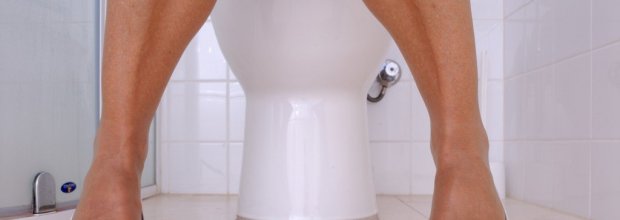 О каких нарушениях может свидетельствовать черный стул при беременности?